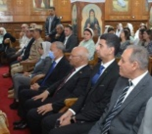 Qulubia governor and BU president attends with the fellow Christians&rsquo; celebrations of the Easter at Virgin Mary Church in Benha
